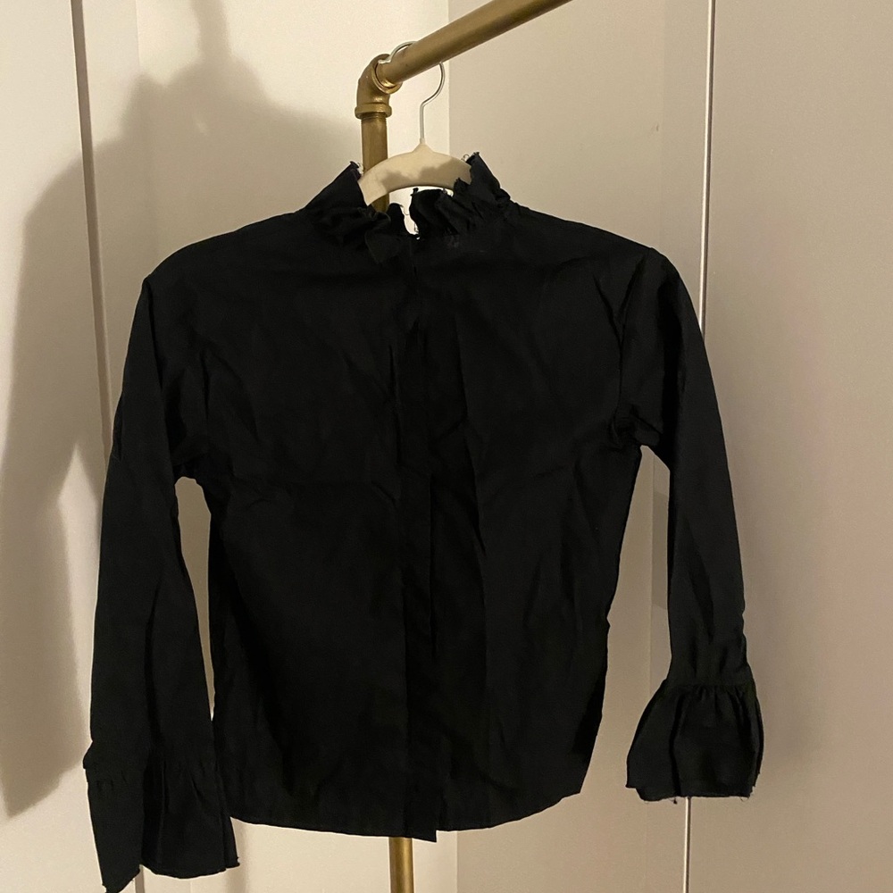 Black ruffled long sleeve shirt #goth #whimsygoth